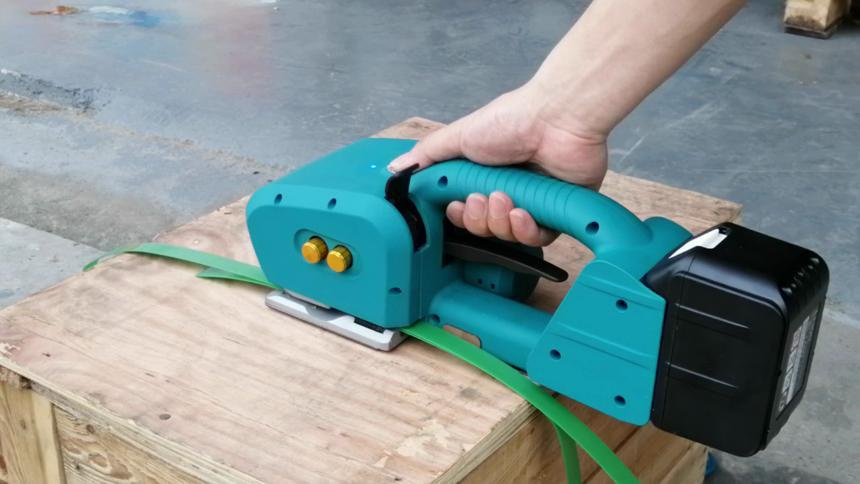 打包机不粘带子如何处理？